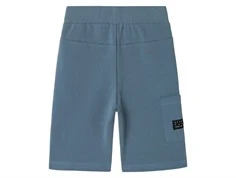 Blå sweatshorts bagfra  med lommer fra Name It 13230041